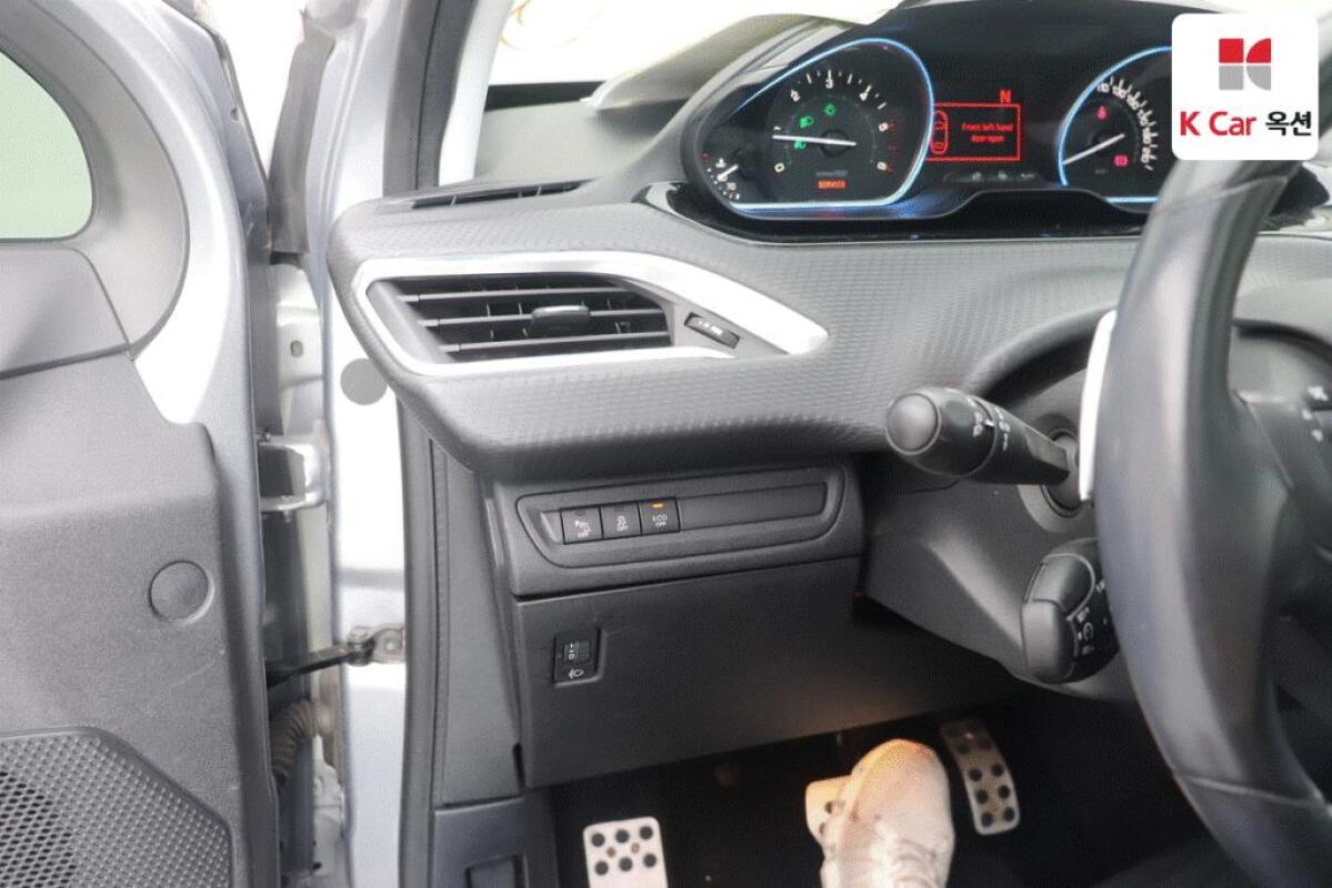 Peugeot 2008 (2015)