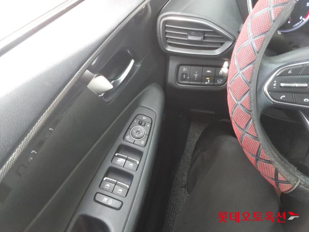 Hyundai SantaFe (2019)