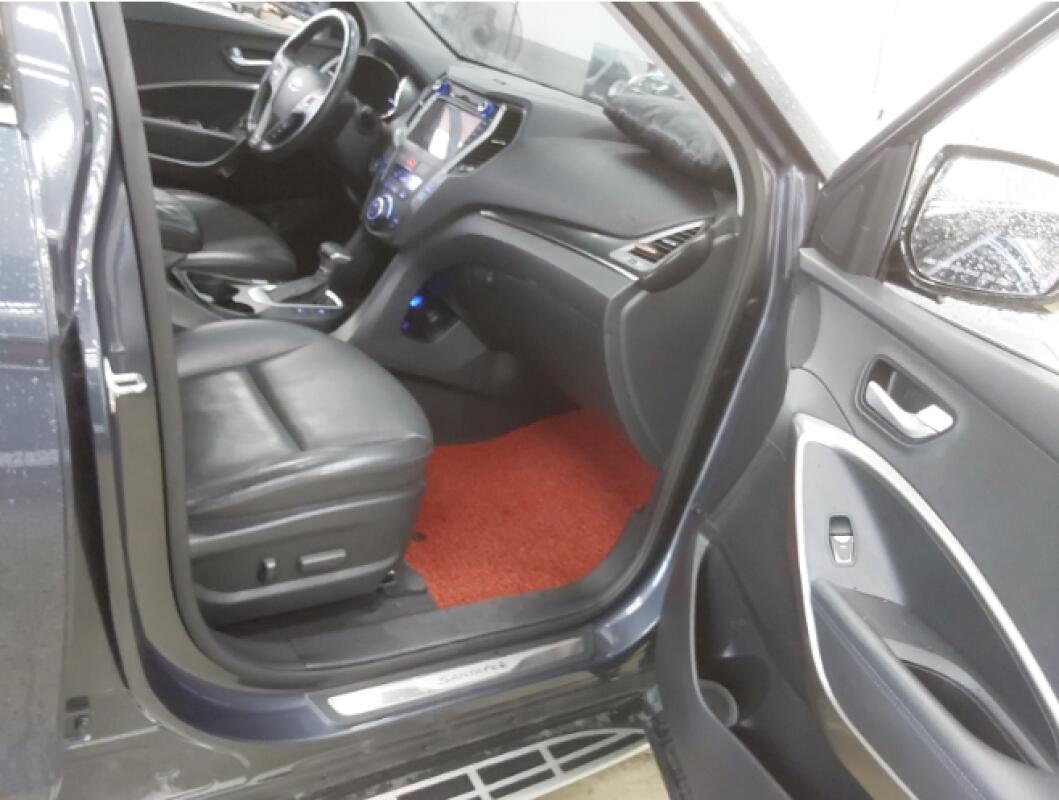 Hyundai SantaFe (2016)