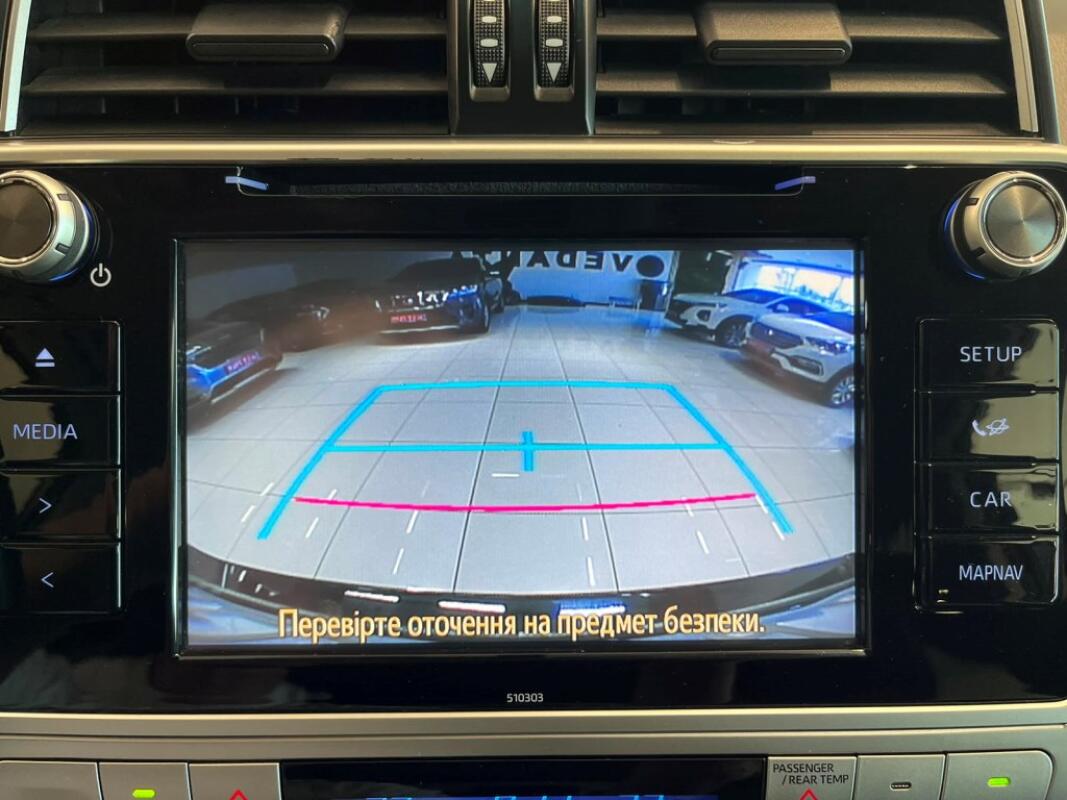 Toyota Land Cruiser (2019)
