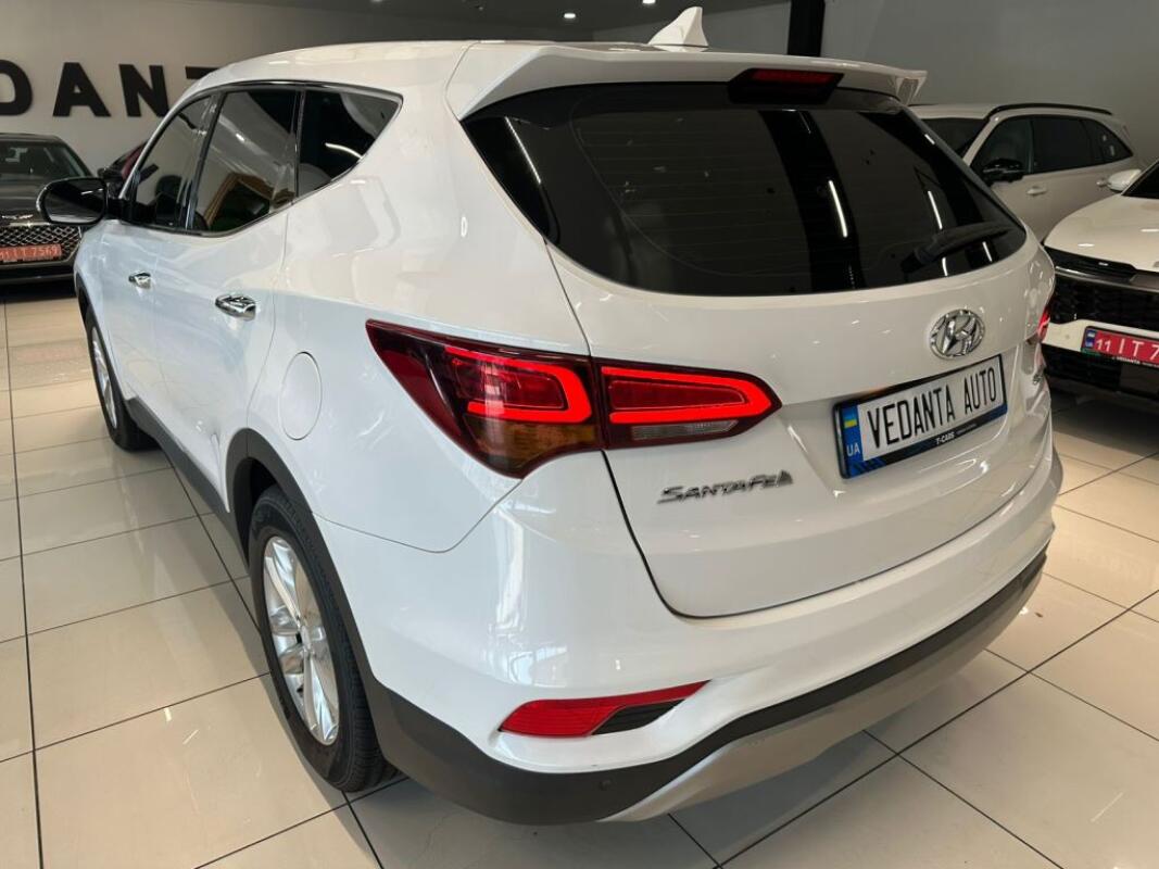 Hyundai SantaFe (2016)