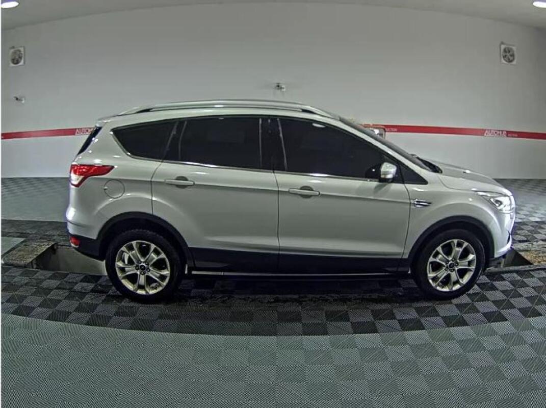 Ford Kuga (2015)