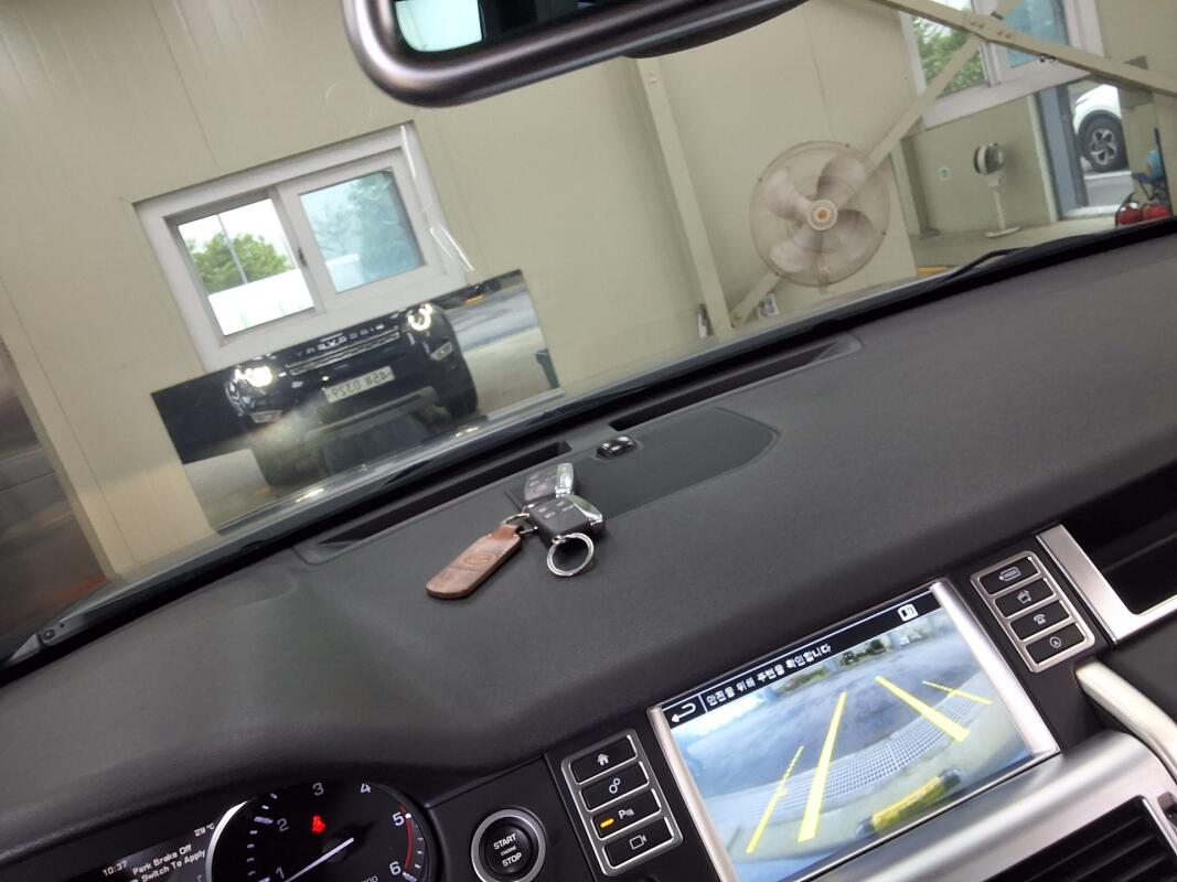 Land Rover Discovery Sport (2016)