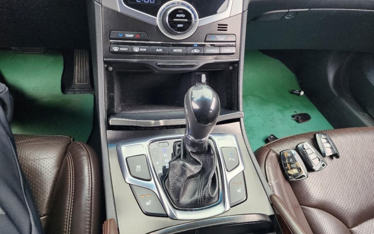 Hyundai Grandeur (2014)