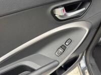 Hyundai SantaFe (2015) Hyundai SantaFe (2015)