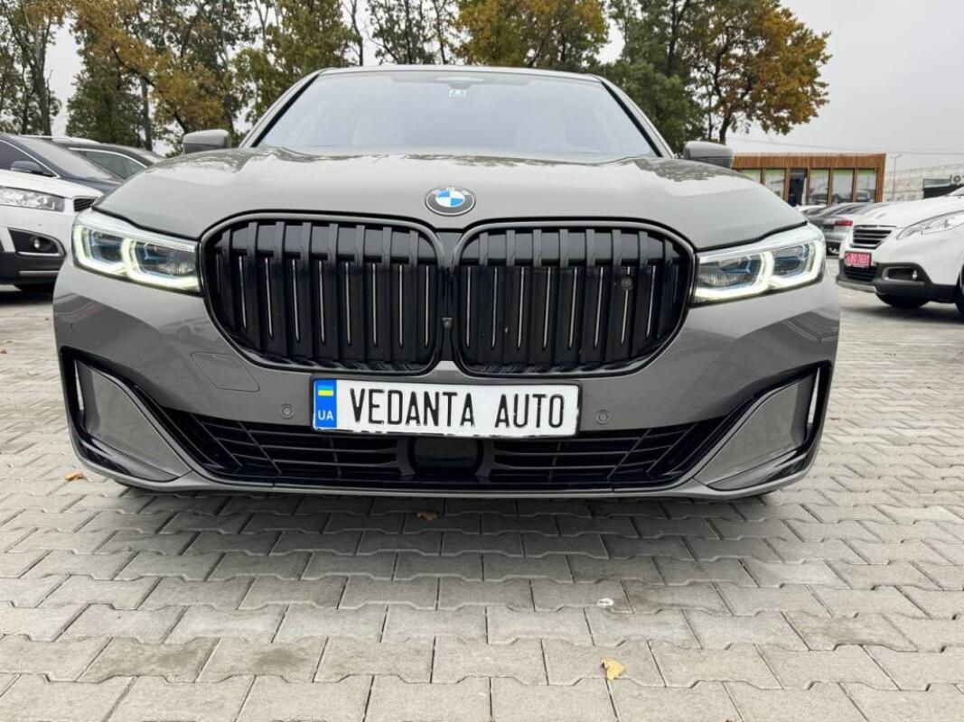 BMW 750Ld (2020)