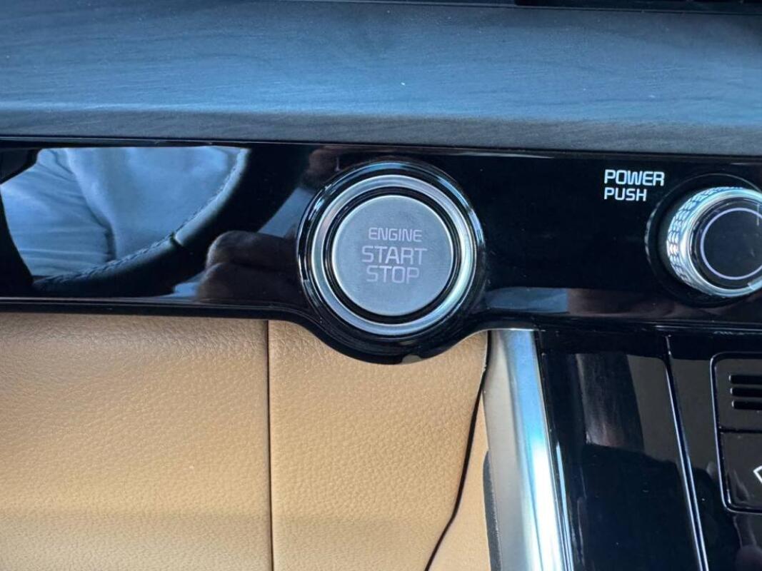 Kia Carnival (2022)