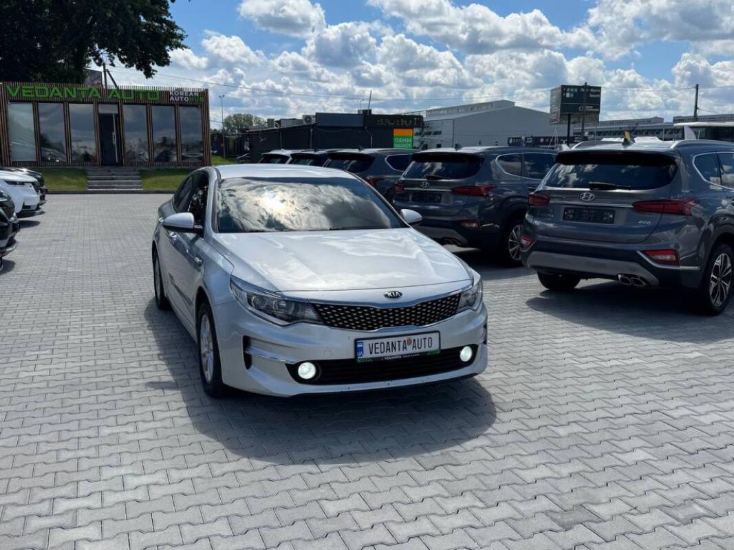 Kia K5 (2016)