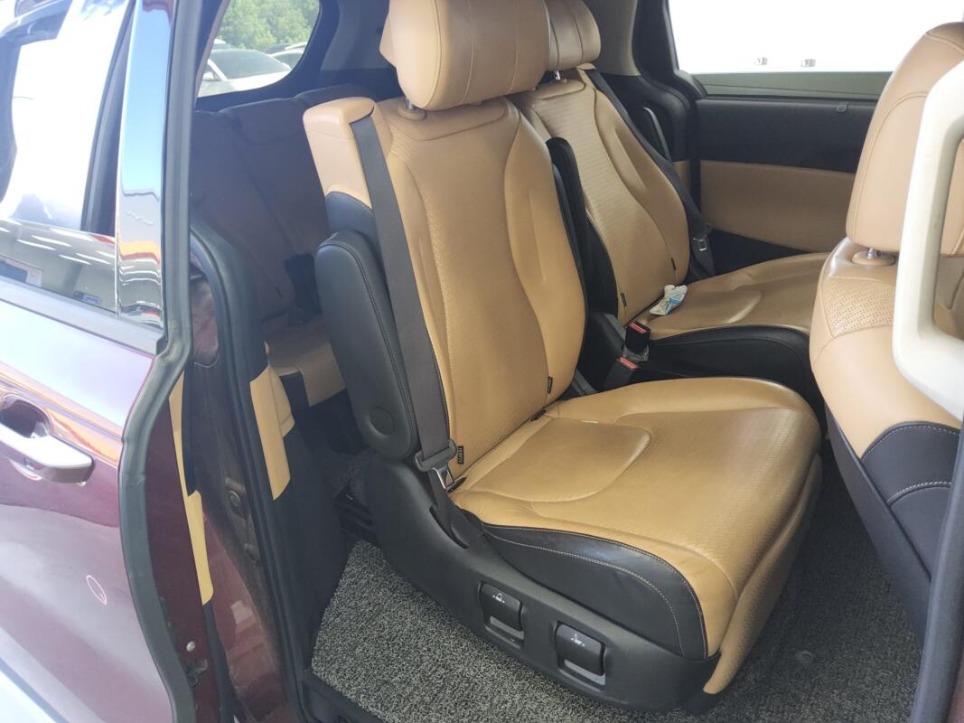Kia Carnival (2020)
