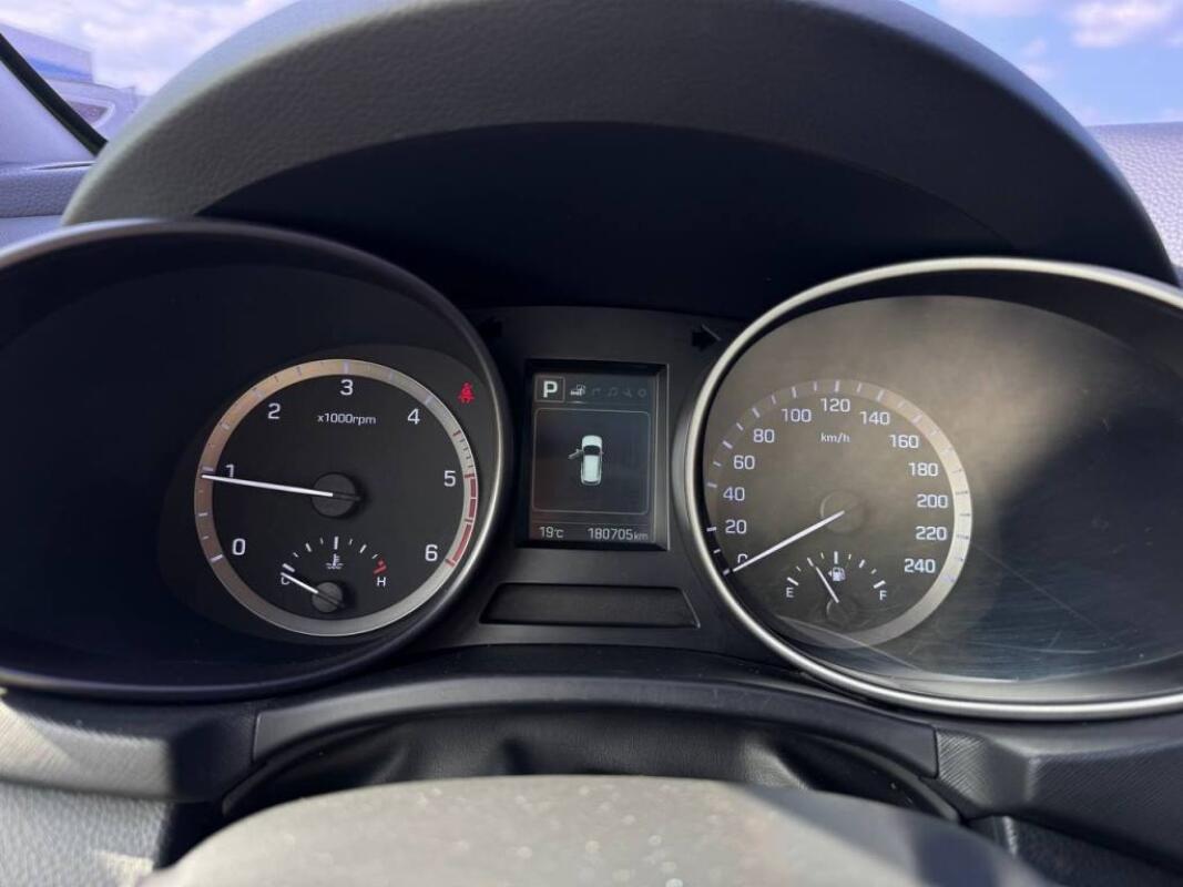 Hyundai SantaFe (2015)
