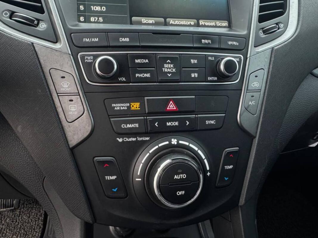 Hyundai SantaFe (2016)