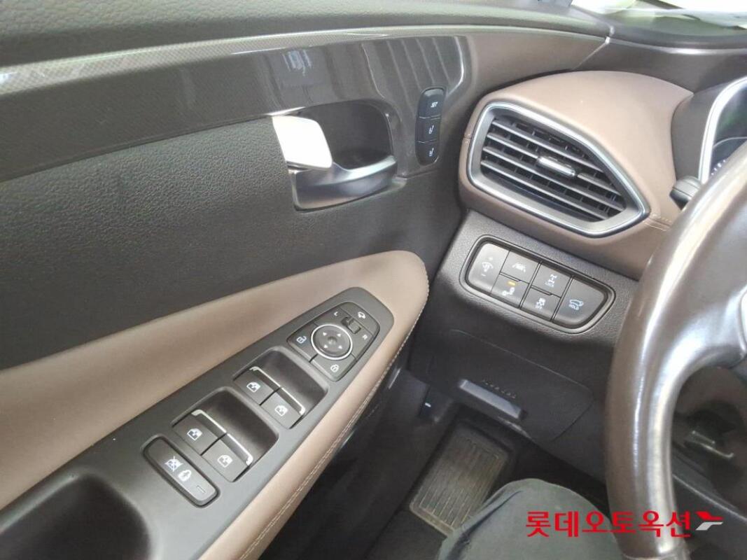 Hyundai SantaFe (2018)