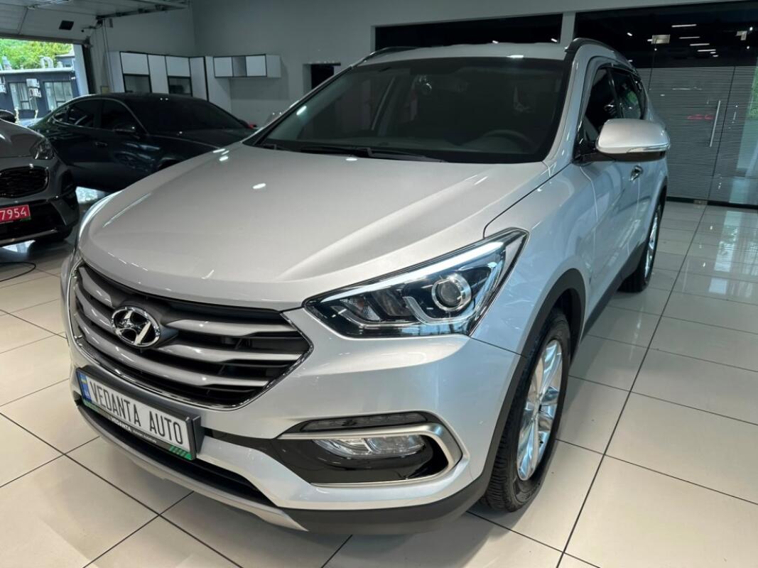 Hyundai SantaFe (2016)