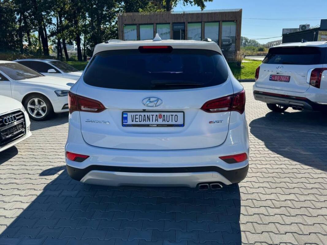Hyundai SantaFe (2015)