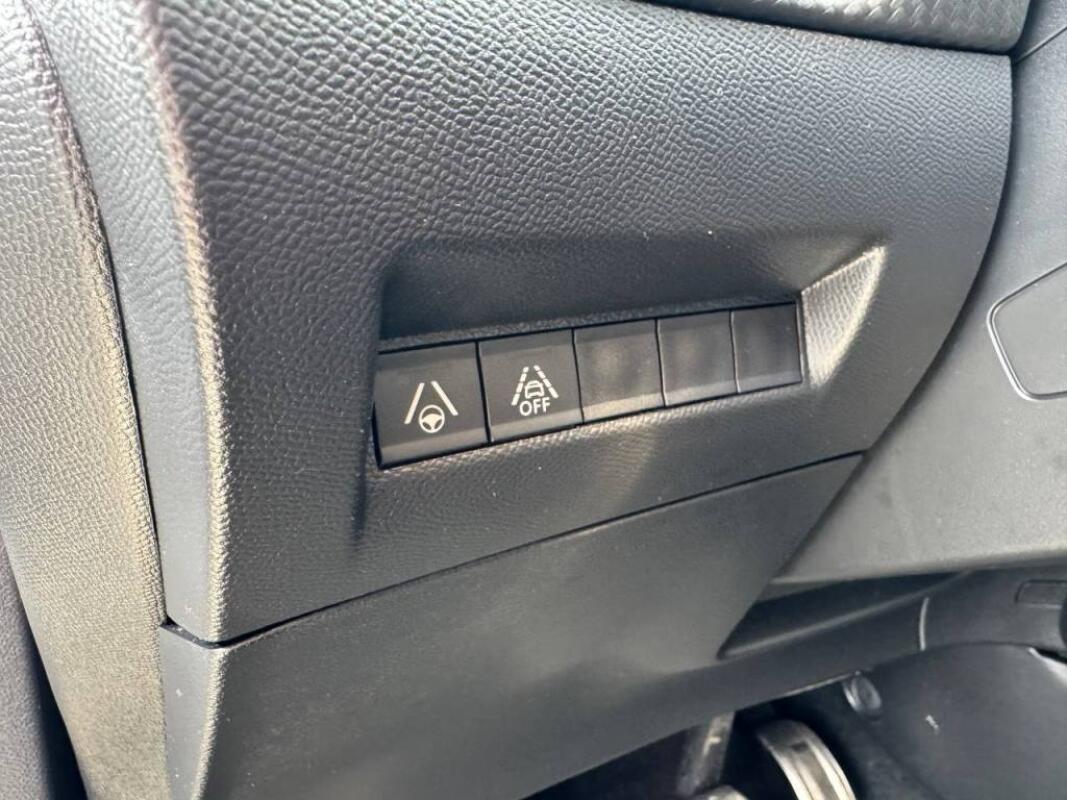 Peugeot 2008 (2022)