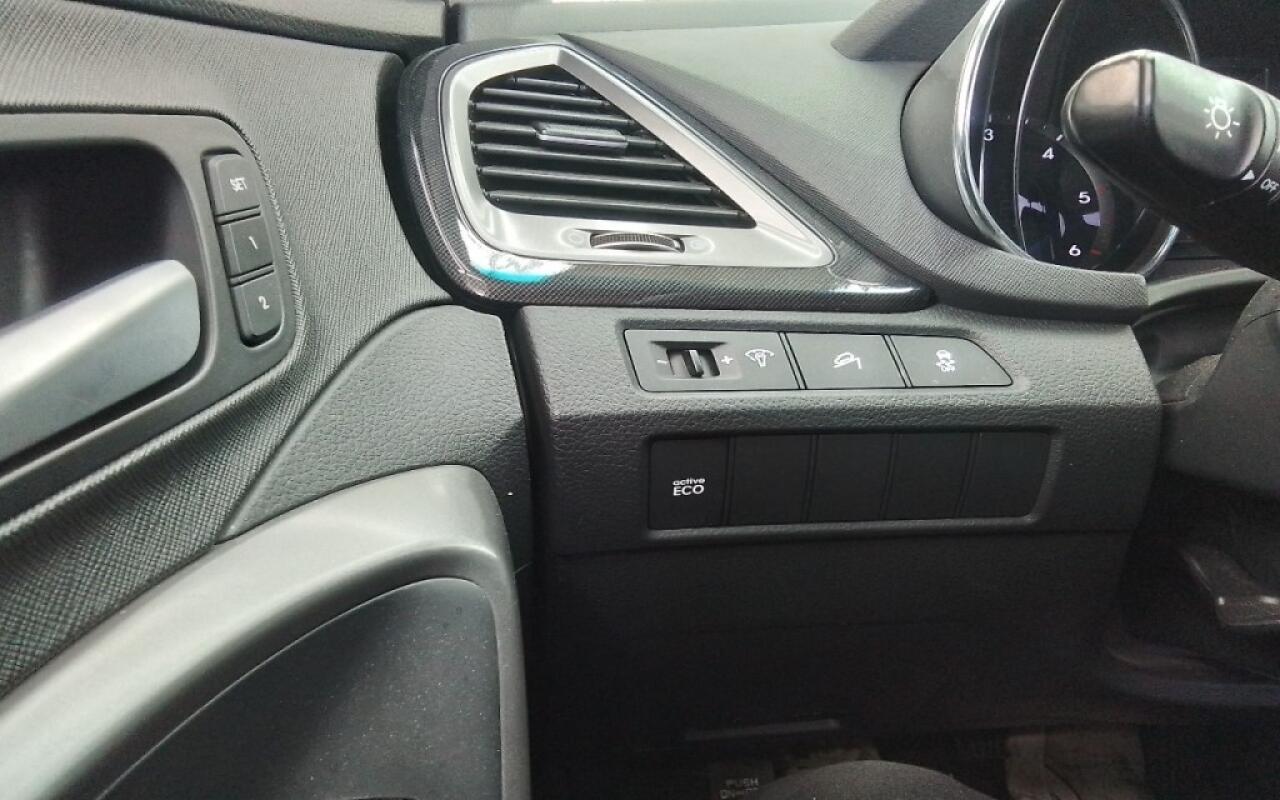 Hyundai SantaFe (2015)