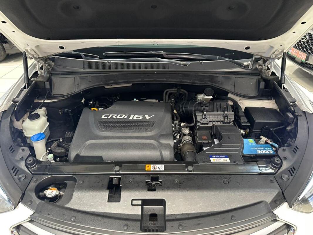 Hyundai SantaFe (2016)