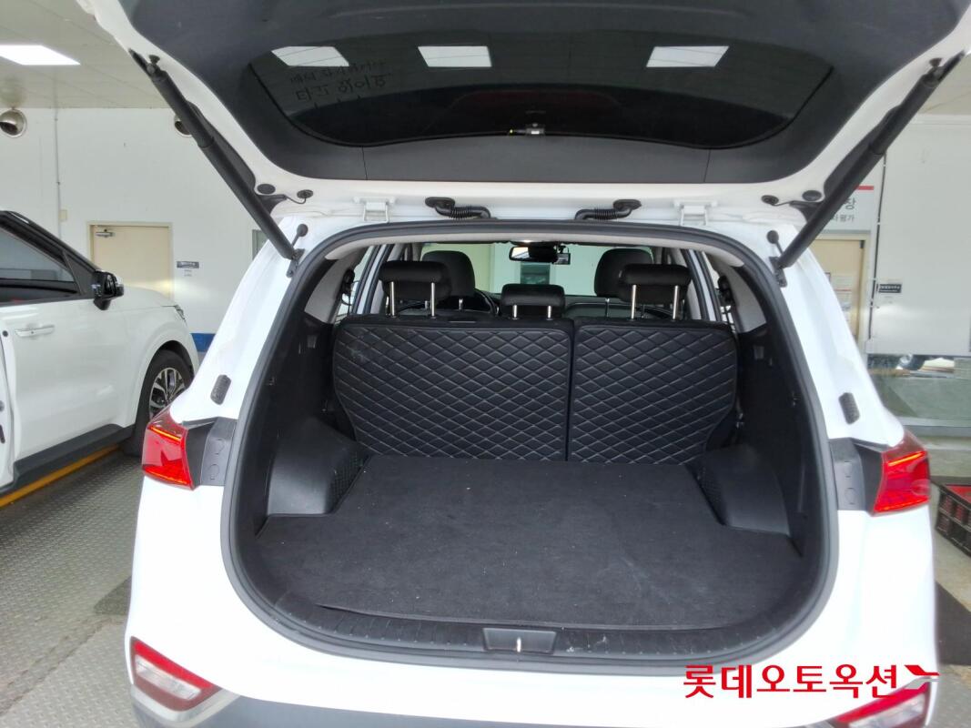 Hyundai Santa Fe (2019)