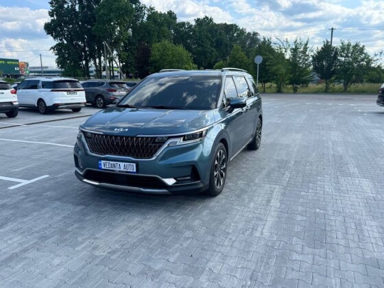 Kia Carnival (2021)