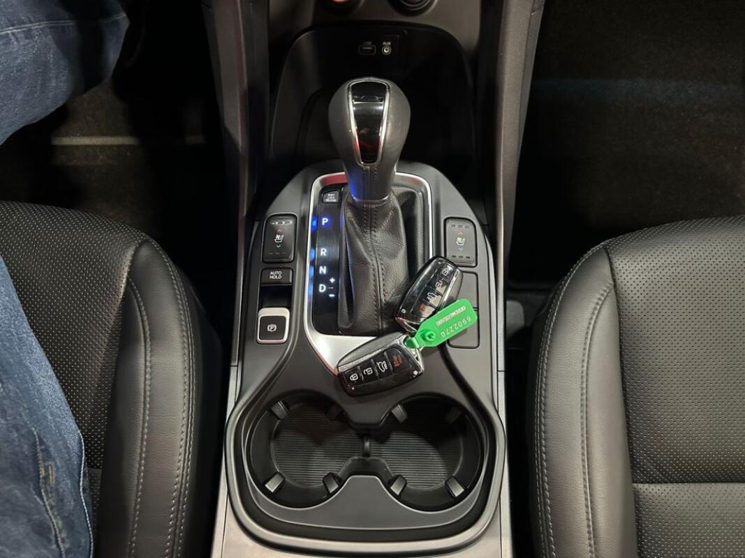 Hyundai SantaFe (2016)