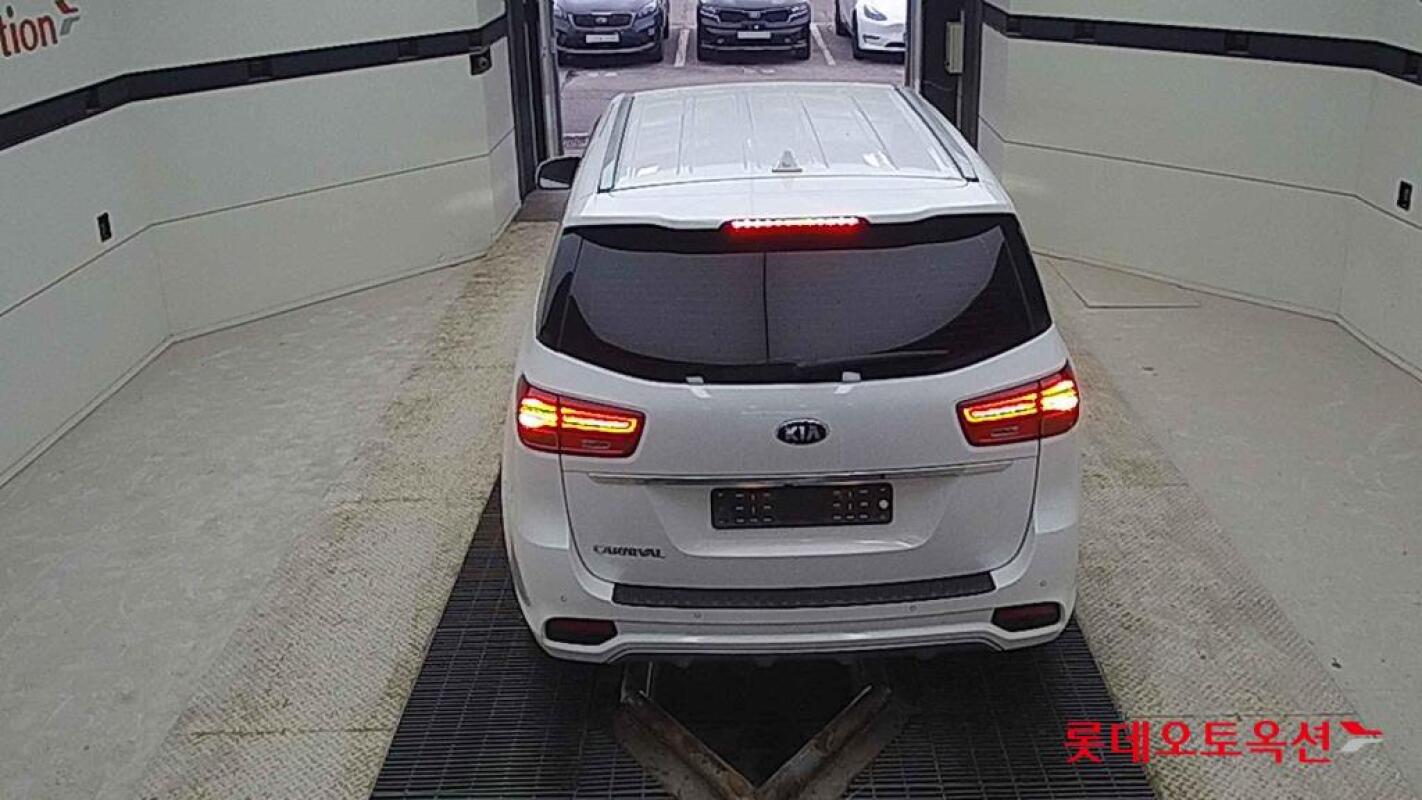 Kia Carnival (2019)