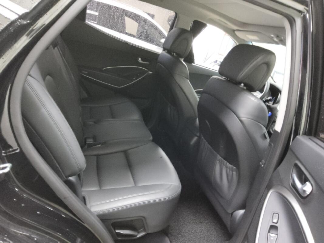 Hyundai SantaFe (2015)