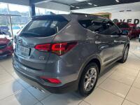 Hyundai SantaFe (2016)