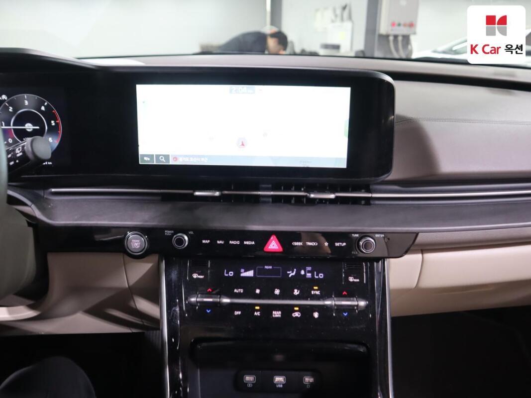 Kia Carnival (2022)