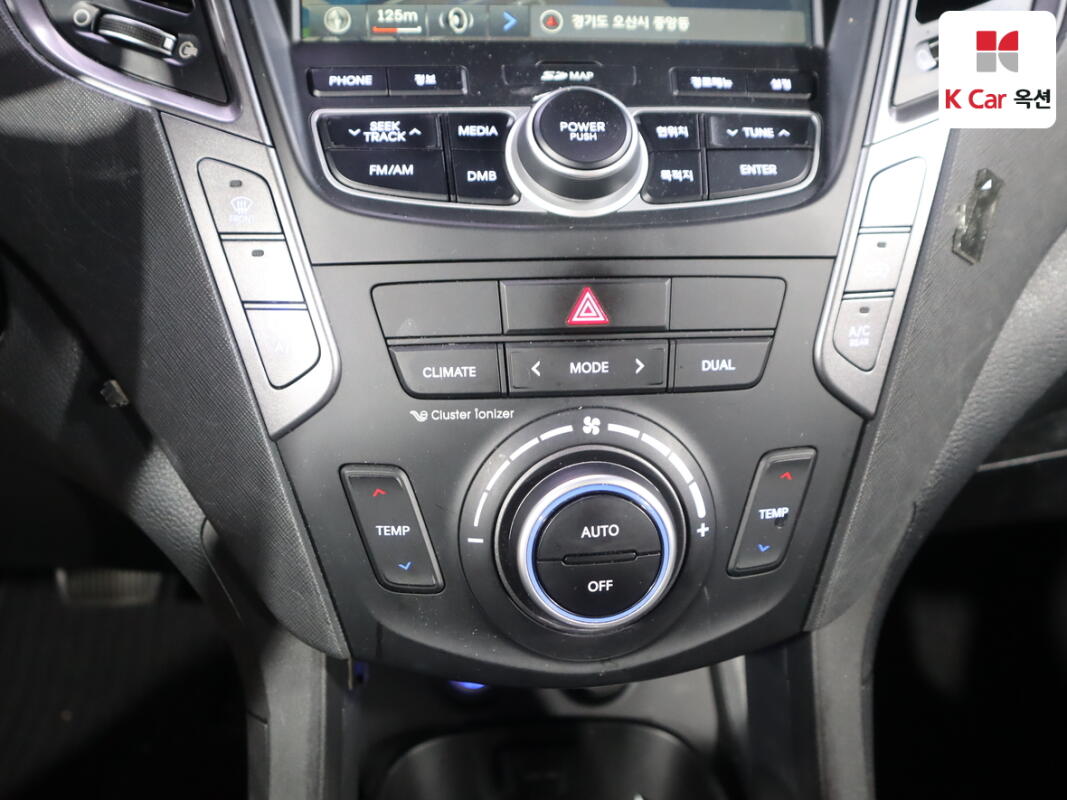 Hyundai SantaFe (2014) Hyundai SantaFe (2014)