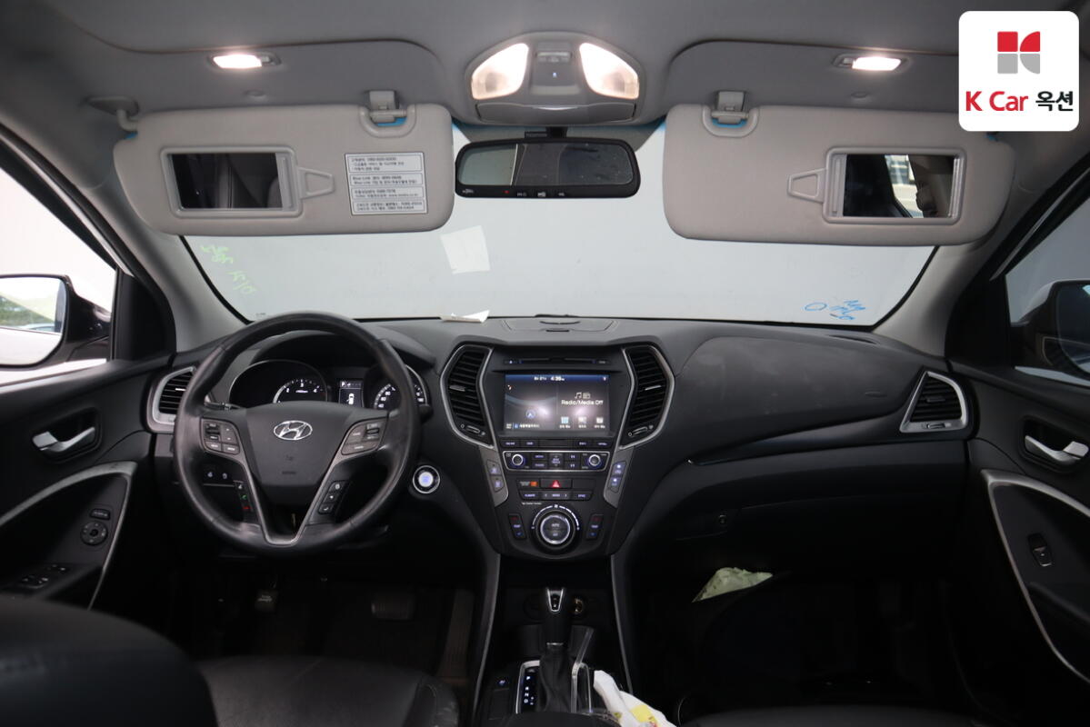 Hyundai SantaFe (2016)