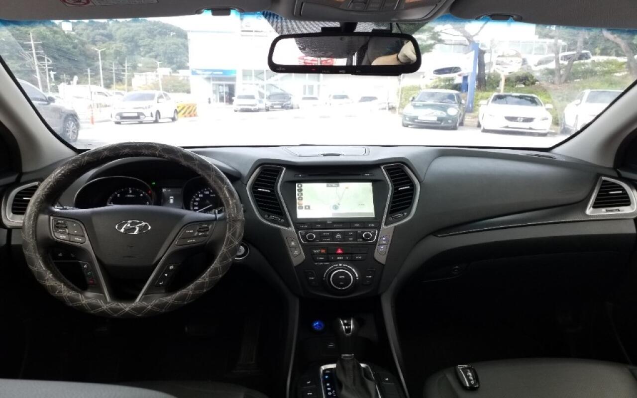 Hyundai SantaFe (2016)