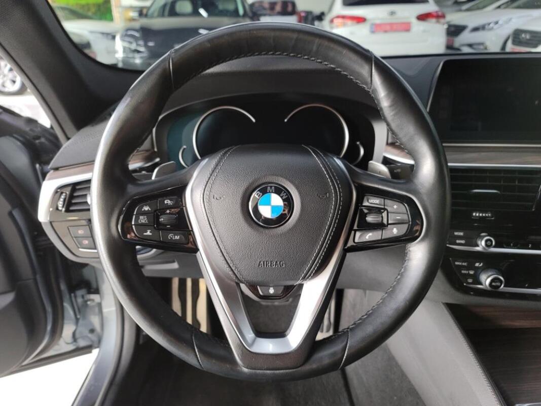 BMW 520DX (2017)