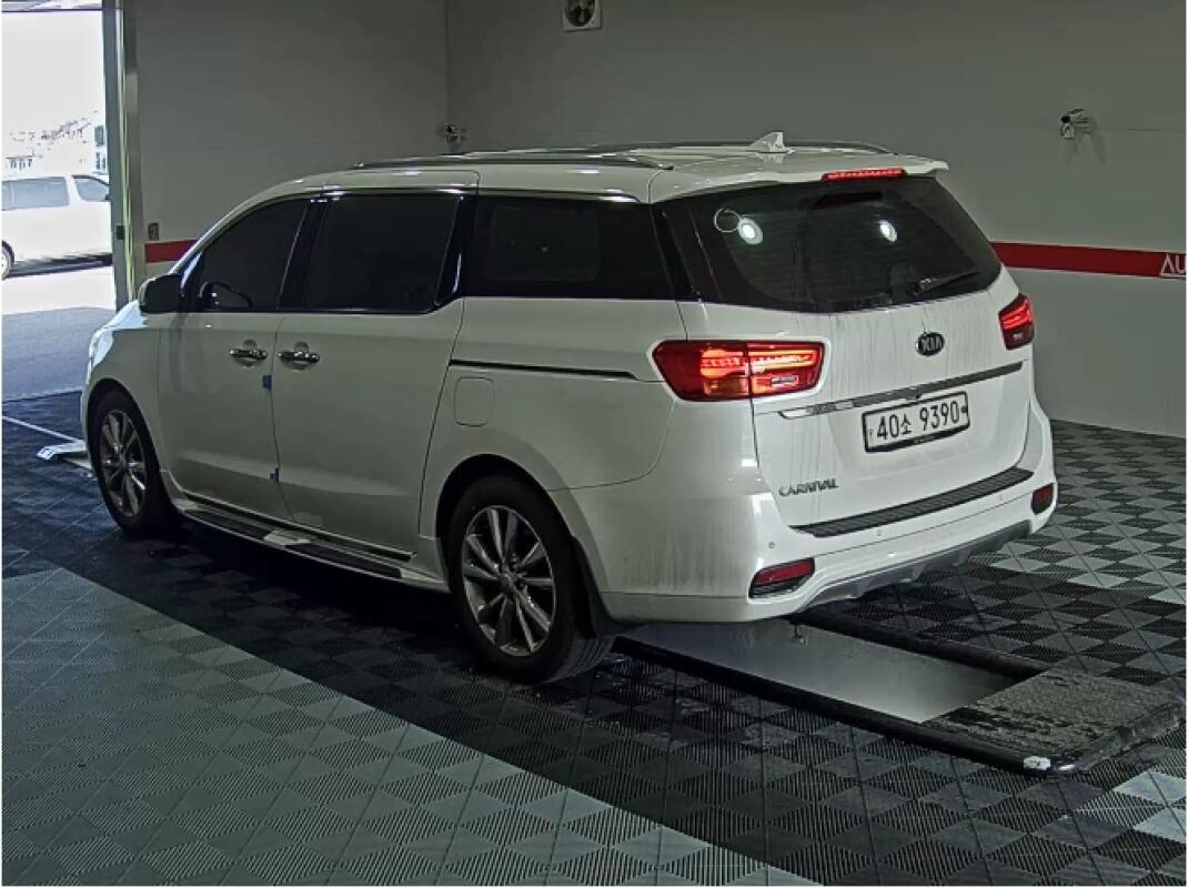 Kia Carnival (2019)