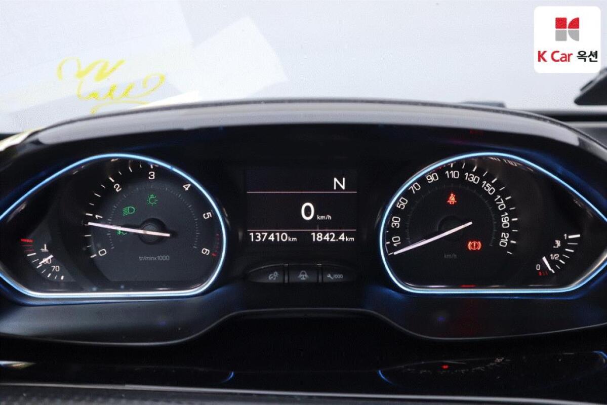 Peugeot 2008 (2015)