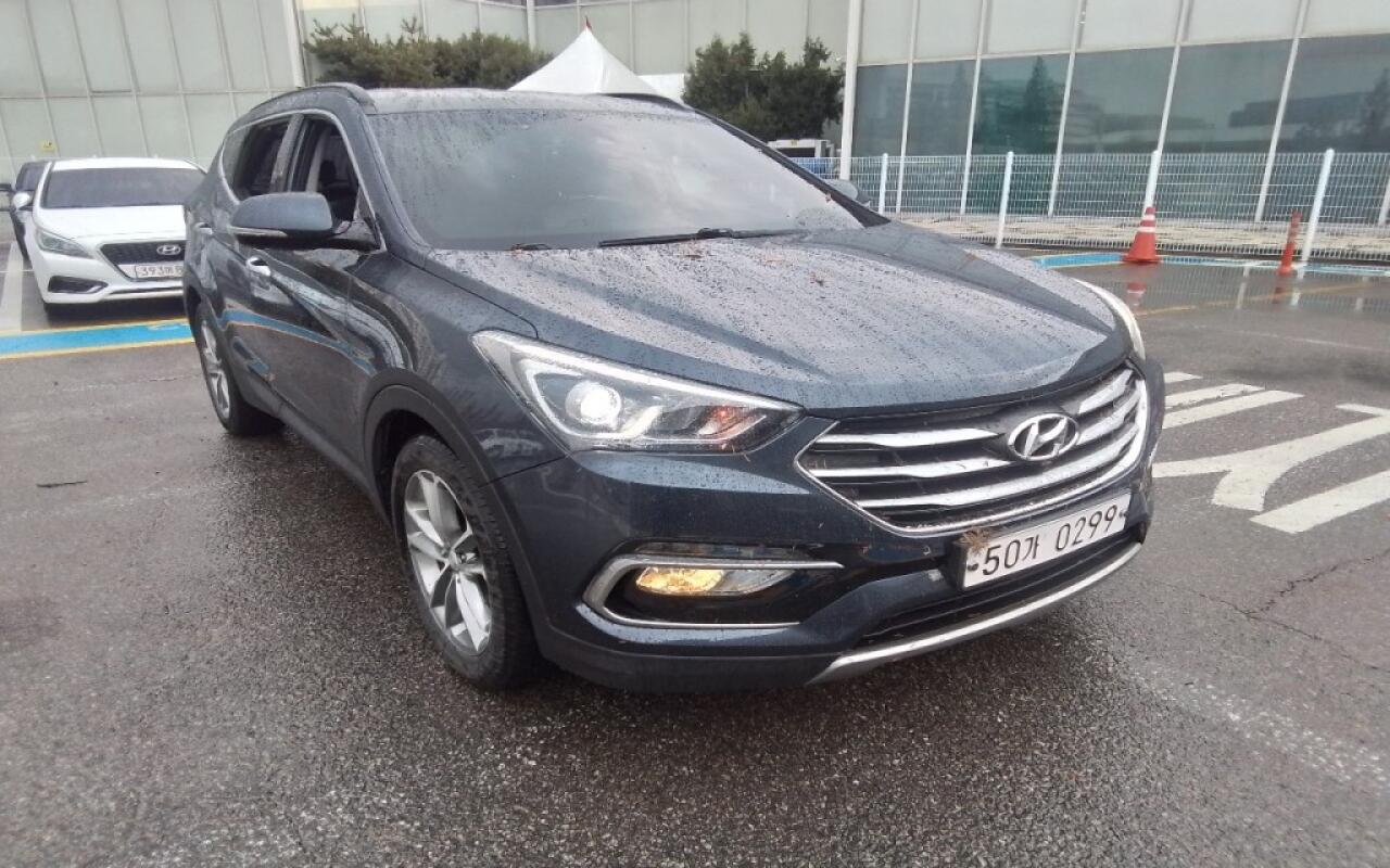 Hyundai SantaFe (2016)