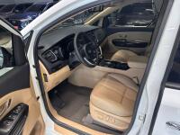 Kia Carnival (2015)