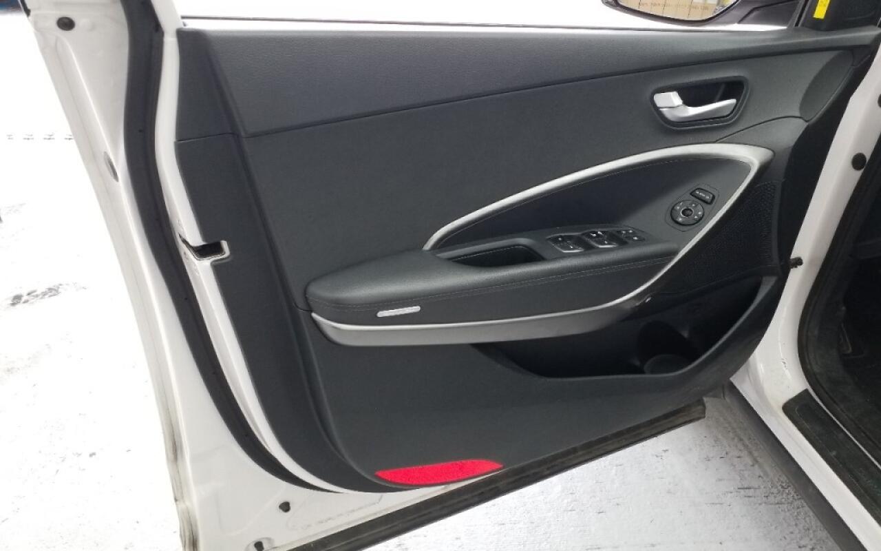 Hyundai SantaFe (2016)