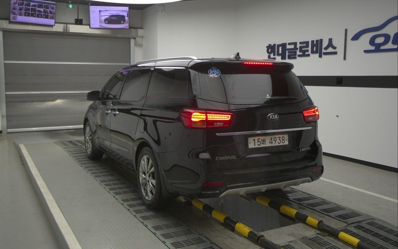 Kia Carnival (2018)