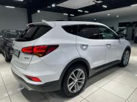 Hyundai SantaFe (2016)
