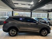 Hyundai SantaFe (2016)
