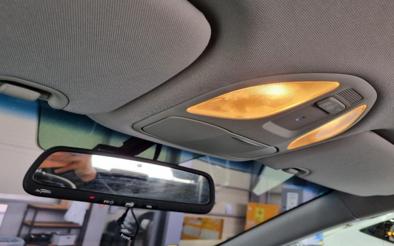 Hyundai SantaFe (2016)