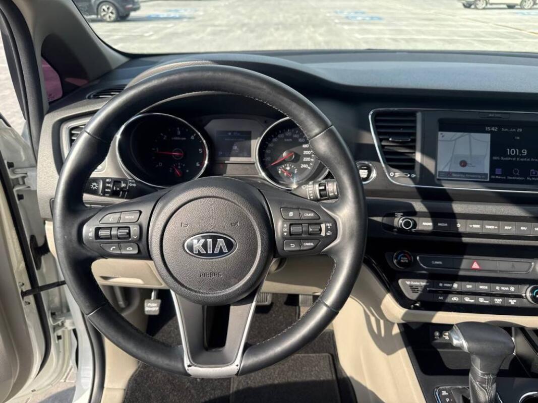Kia Carnival (2019)