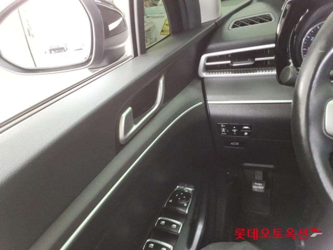 Kia K5 (2022)