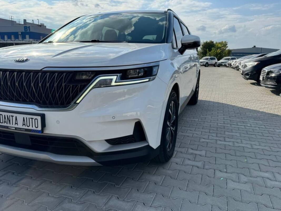 Kia Carnival (2021)