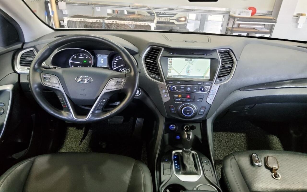 Hyundai SantaFe (2016)