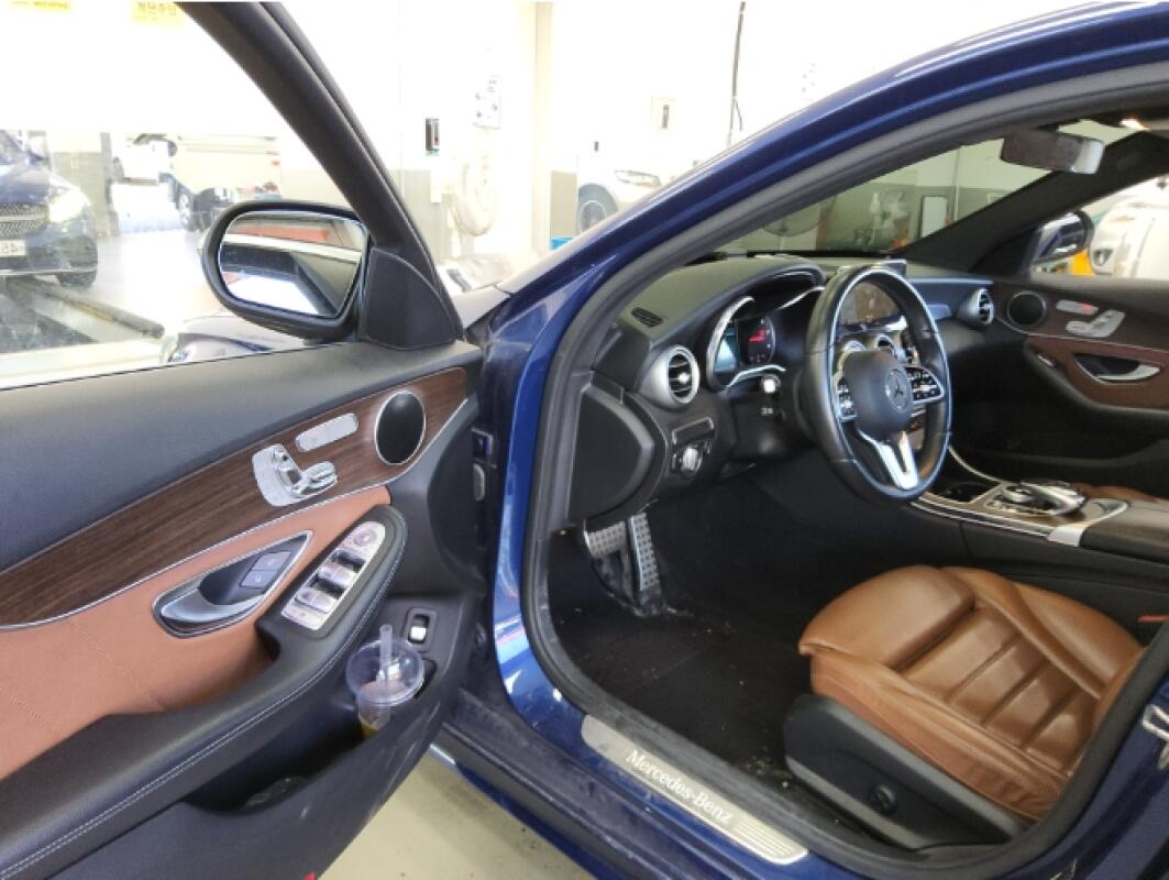 Mercedes C220 (2018)