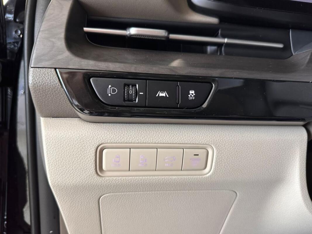 Kia Carnival (2022)