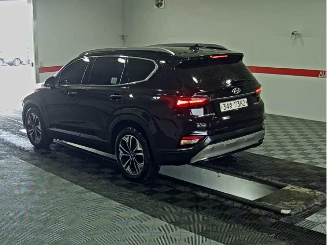 Hyundai SantaFe (2018)