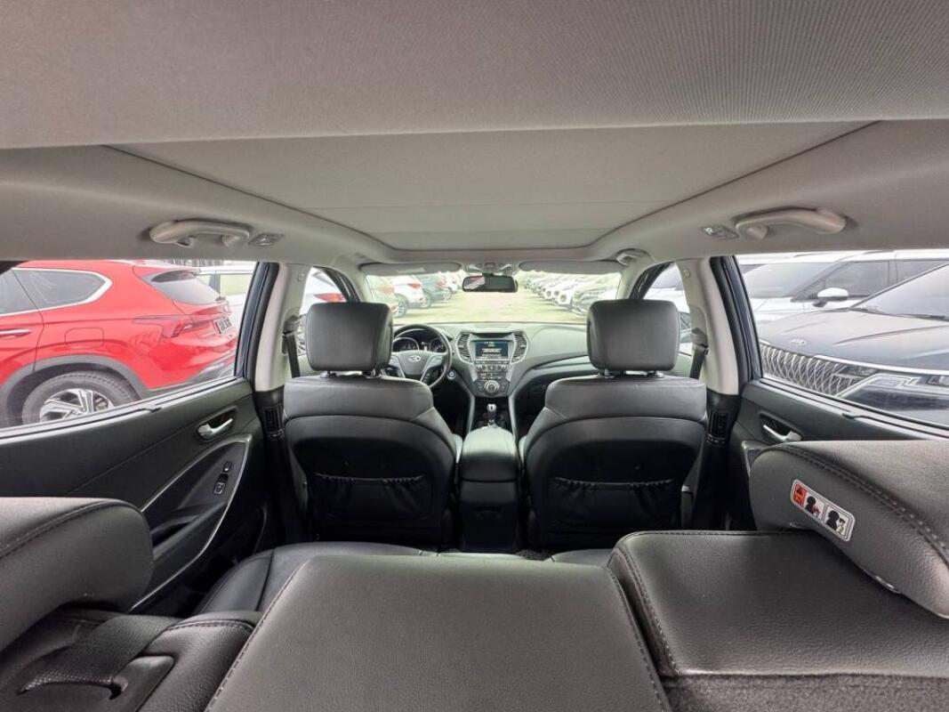 Hyundai SantaFe (2016)