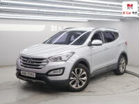 Hyundai SantaFe (2014) Hyundai SantaFe (2014)